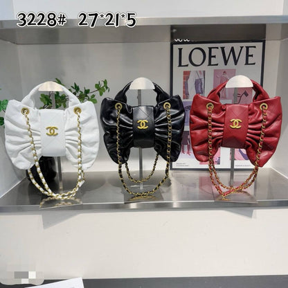 CHANEL ᴍɪɴɪ ʙᴏᴡ
sʜɪɴʏ ʟᴀᴍʙsᴋɪɴ ᴍᴀᴛᴇʀɪᴀʟ
ɢᴏʟᴅ ᴄʜᴀɪɴ ʙᴇʟᴛ sᴛʀᴀᴘ
sɪᴢᴇ : 27 cm

80 dhs✅

Zain31
♥️♥️♥️