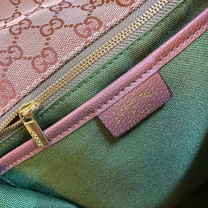 GUCCI 
COPY ONE NEW CAME 
150 dhs🇦🇪🇦🇪

Zain295
♥️♥️♥️