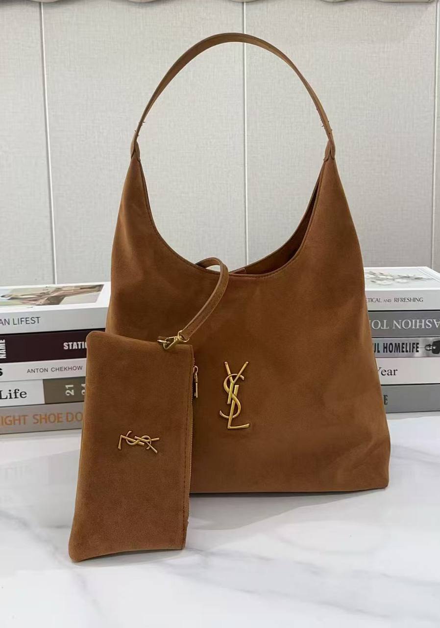 YSL 
GOOD QUALITY 
115 dhs🪙💚
SIZE 34 CM

Zain200
♥️♥️♥️