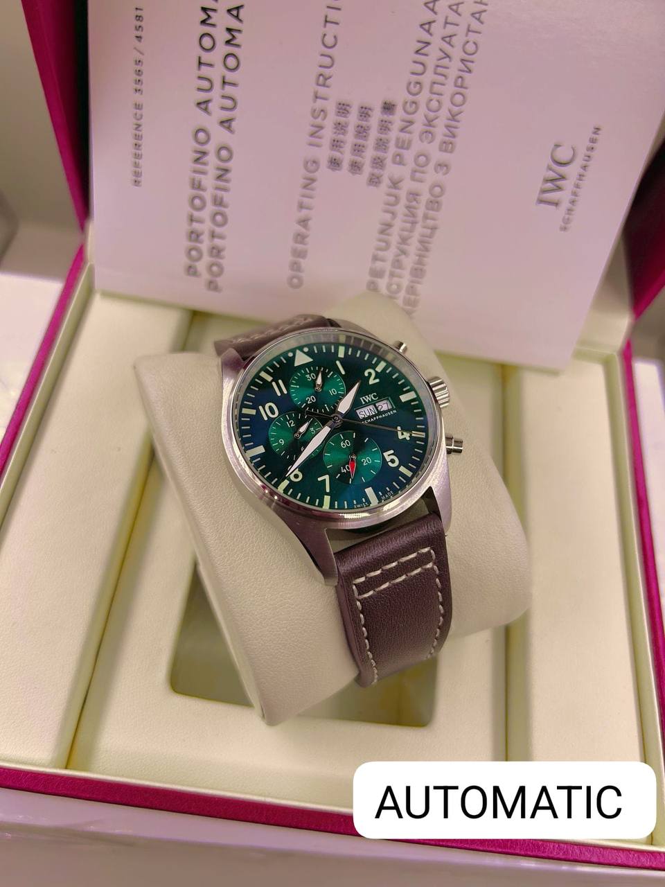 IWC WATCH MEN ⌚️
*AUTOMATIC*
450 dhs💓
*Good quality*

Zain29
♥️♥️♥️