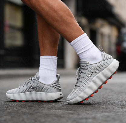 Nike Mind 002，
Size 36-45 ，
250 dhs✅

Zain18
♥️♥️♥️