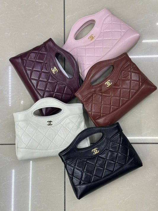 Chanel Master
        20Cm
220 dhs🪙💕

Zain131
♥️♥️♥️