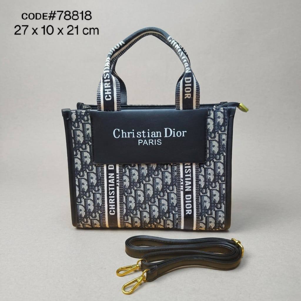CHRISTIAN DIOR ✦ FENDI ✦ YSL
ᴏɴ ᴛʜᴇ ɢᴏ ᴢɪᴘᴘᴇʀ ᴛʏᴘᴇ
  •  ғᴇɴᴅɪ ɪs ᴄᴀɴᴠᴀs ᴍᴀᴛᴇʀɪᴀʟ
  • ᴅɪᴏʀ ɪs ᴄᴀɴᴠᴀs ᴍᴀᴛᴇʀɪᴀʟ
  • ʏsʟ ɪs sᴏғᴛ ʟᴇᴀᴛʜᴇʀ ᴍᴀᴛᴇʀɪᴀʟ
ᴡɪᴛʜ ʟᴏɴɢ ʙᴇʟᴛ sᴛʀᴀᴘ
sɪᴢᴇ : 27.5 cm

70 dhs✅

Zain31
♥️♥️♥️