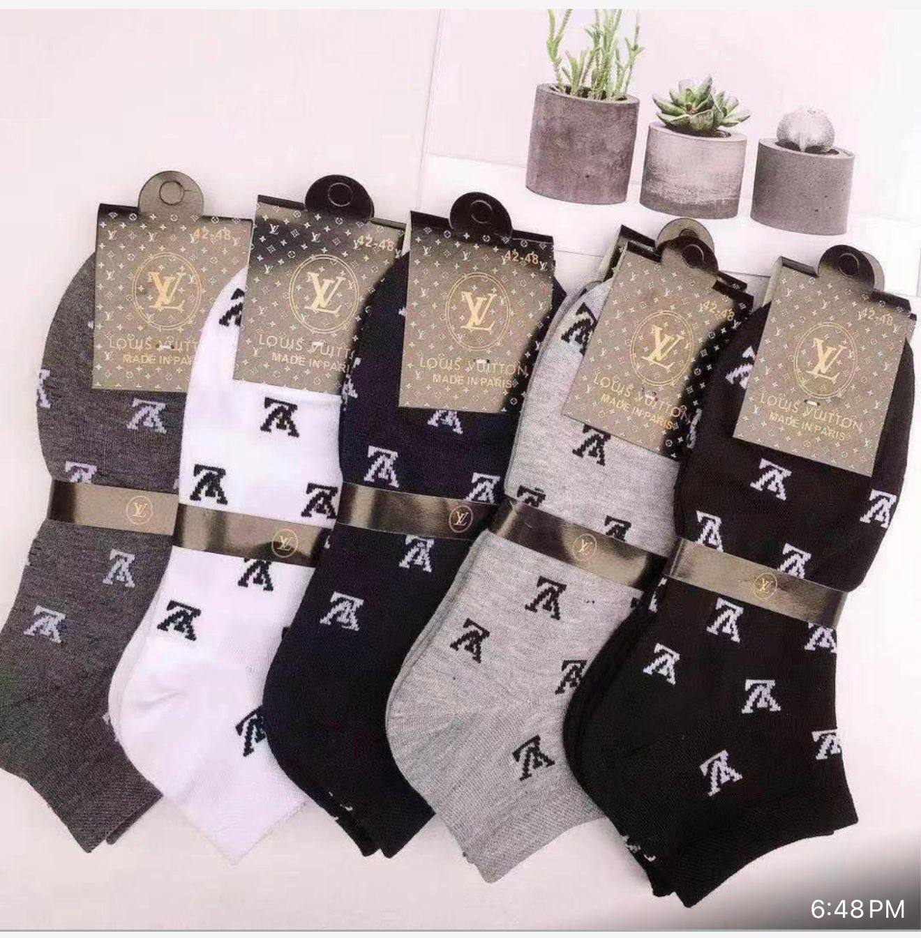 Socks
One packet
30 dhs🌺

Zain93
♥️♥️♥️