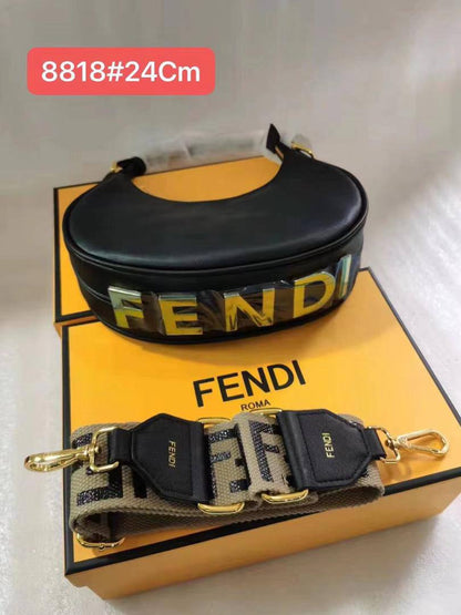 Fendi 
100 dhs✅

with box🎁

size 24cm

Zain213
♥️♥️♥️