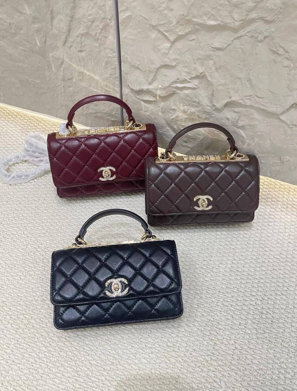 Chanel
110 dhs🇦🇪🇦🇪

High-quality 
with box

Zain35
♥️♥️♥️
