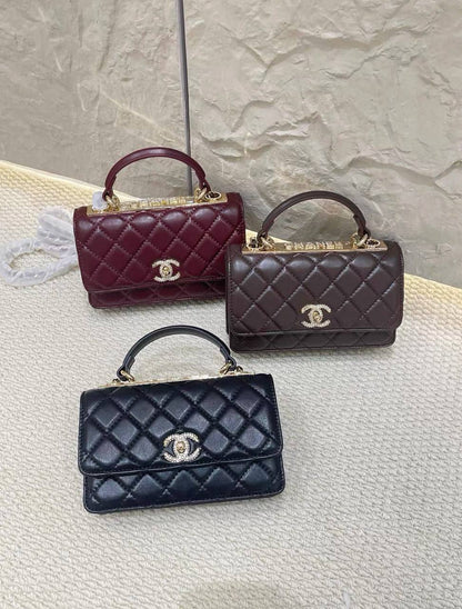 Chanel
110 dhs🇦🇪🇦🇪

High-quality 
with box

Zain35
♥️♥️♥️