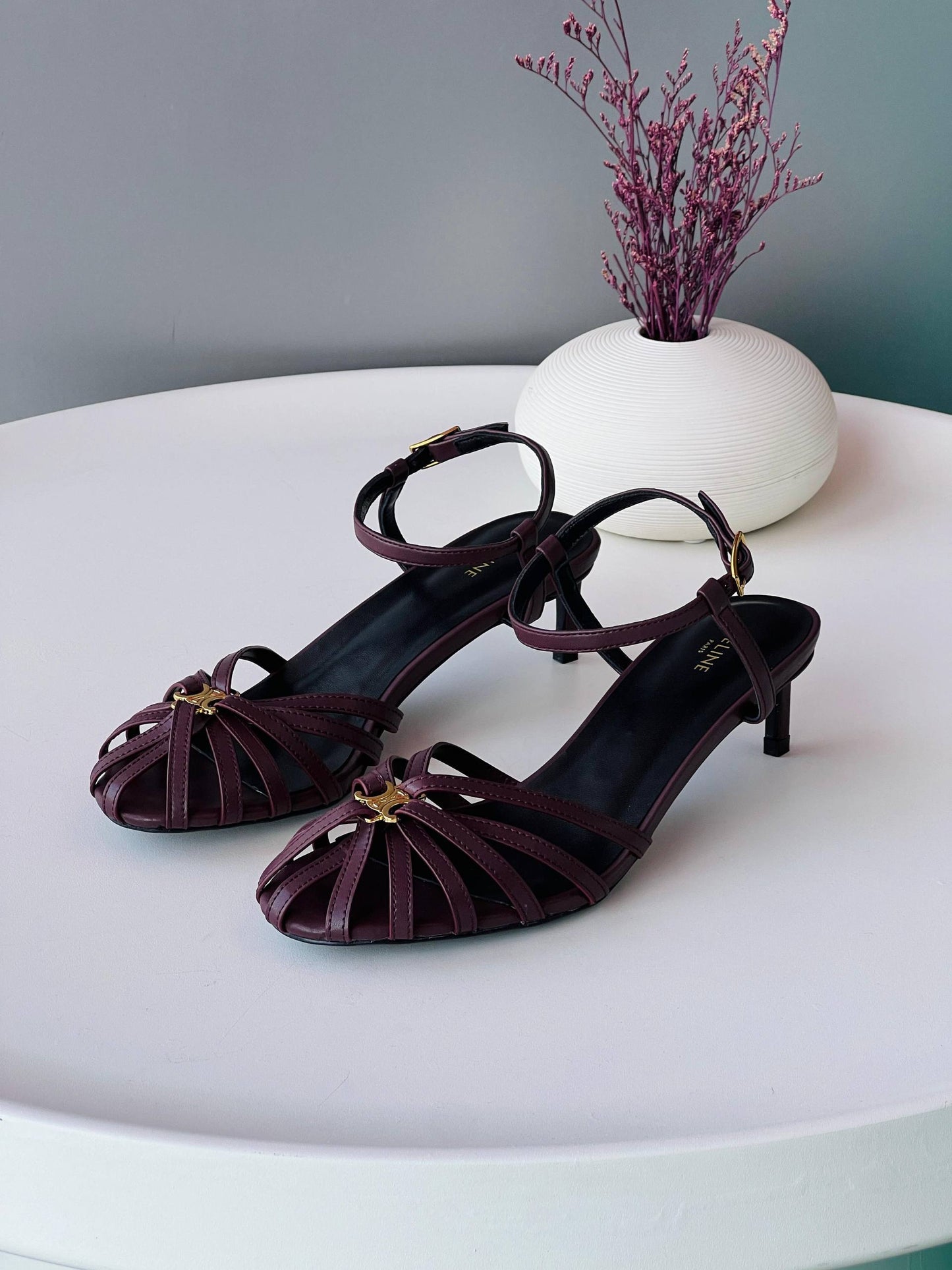 Celine 
36_41
Super high quality* 
470 dhs🪙🌨️

Zain176
♥️♥️♥️