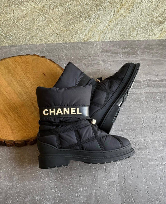 Chanel

790  dhs

36-42

Zain171
♥️♥️♥️