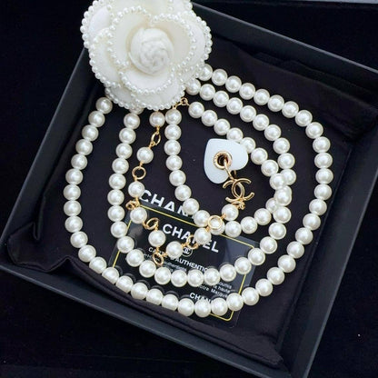 Chanel

master quality

380 dhs🇦🇪🇦🇪

Zain164
♥️♥️♥️