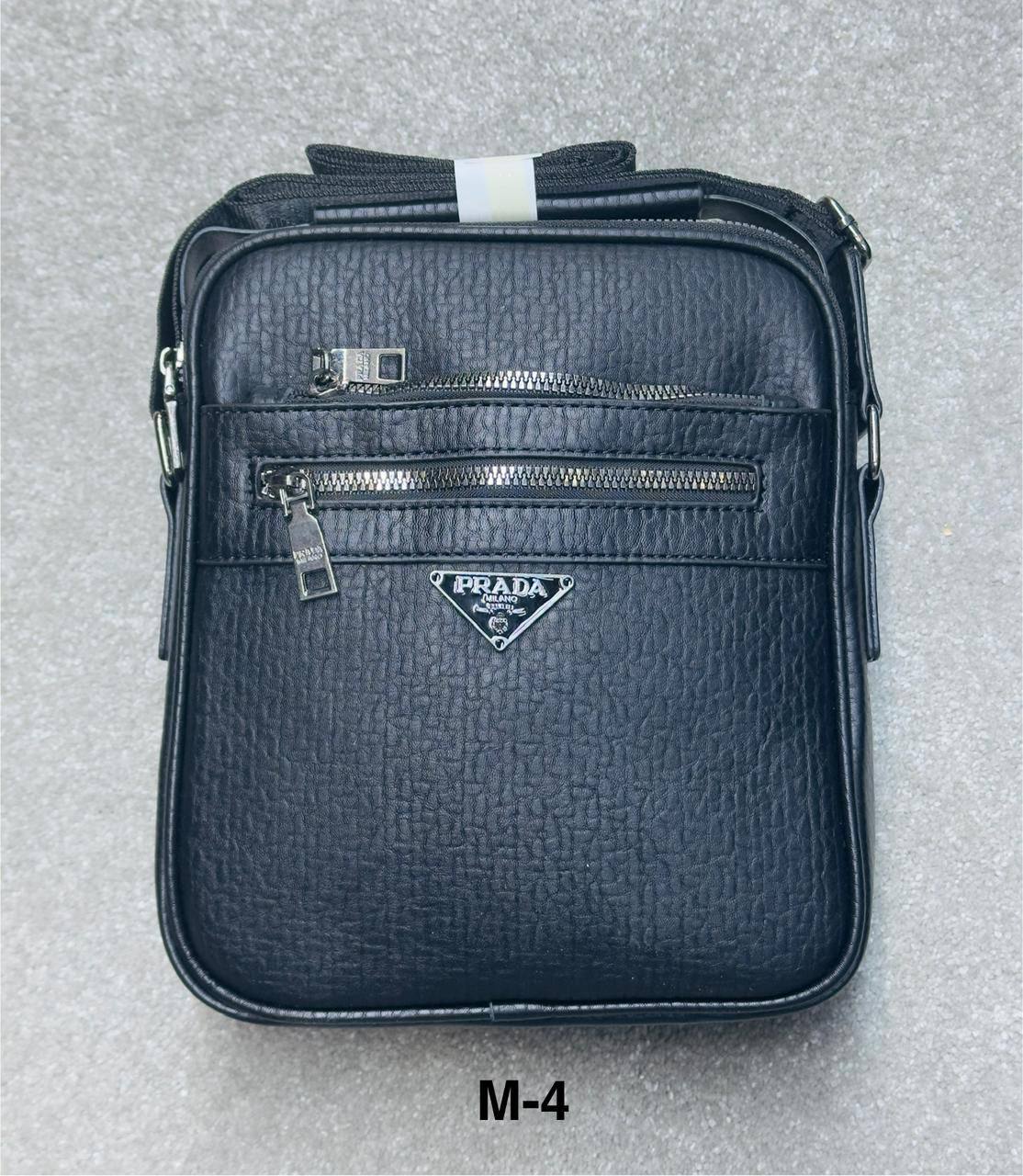 Bags
80 dhs✅

Zain182
♥️♥️♥️