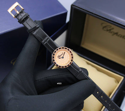 CHOPARD FOR WOMEN BATTERY 25mm

250 dhs✅

Zain58
♥️♥️♥️