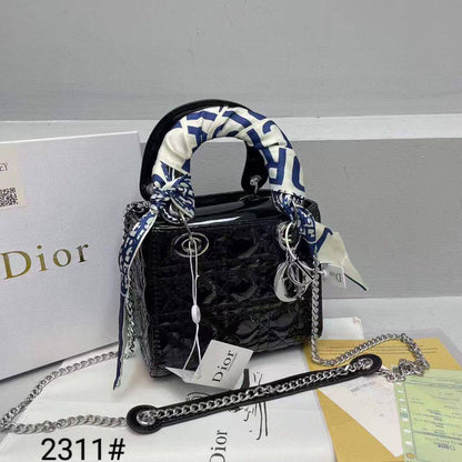 Dior
with box
🎁🎁🎁

offer offer
75 dhs✅

Zain219
♥️♥️♥️