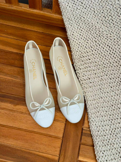 CHANEL
Size 36-41
_Super master high quality_🪡
450 dhs✅

Zain176
♥️♥️♥️