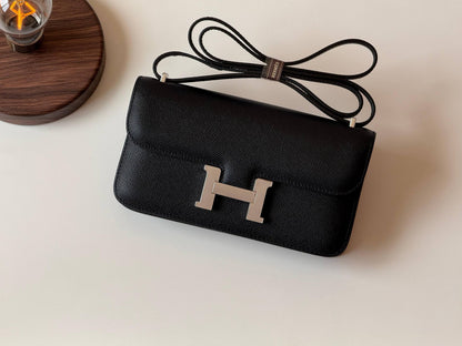 Hermes 
cosntance 23cm 💕master quality😍with box❤️
340 dhs🪙🌨️

Zain52
♥️♥️♥️
