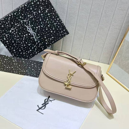 YSL
95 dhs✅
With box

Zain219
♥️♥️♥️