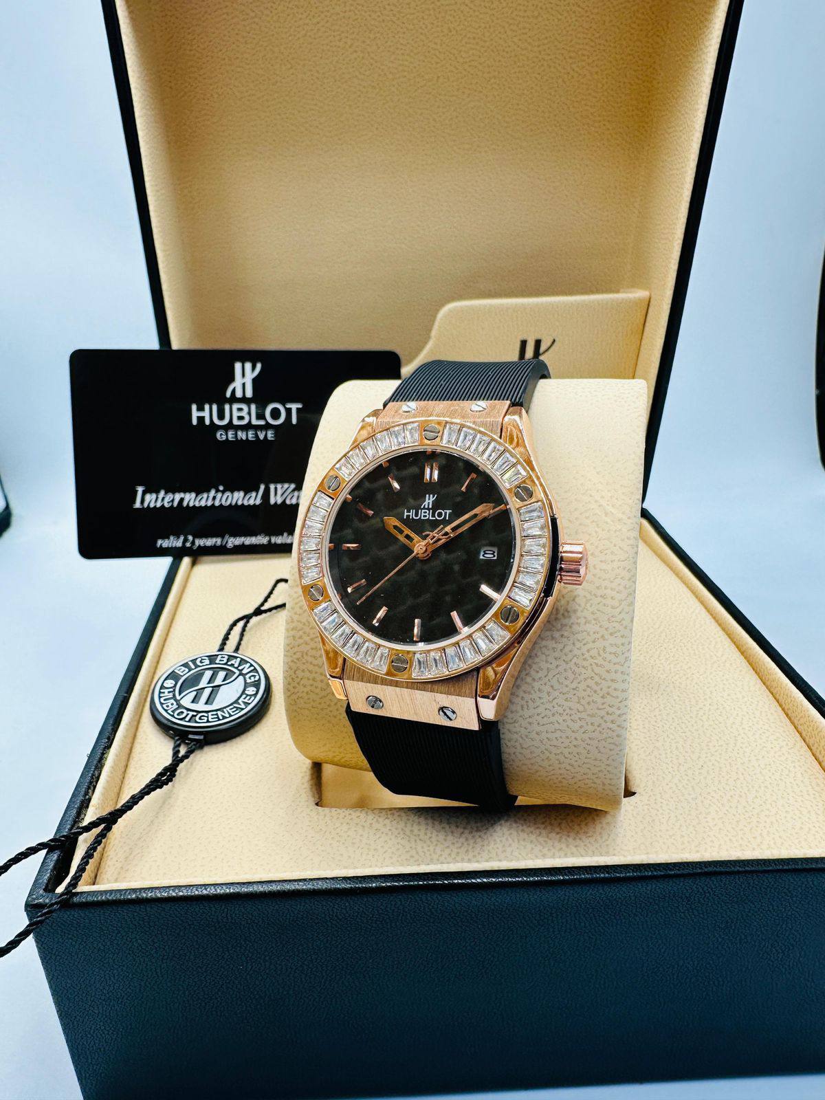 Hublot Ladies 
70 dhs🪙🌨️

Zain08
♥️♥️♥️