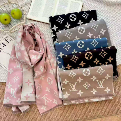 Scarf
40 dhs💓

Zain200
♥️♥️♥️