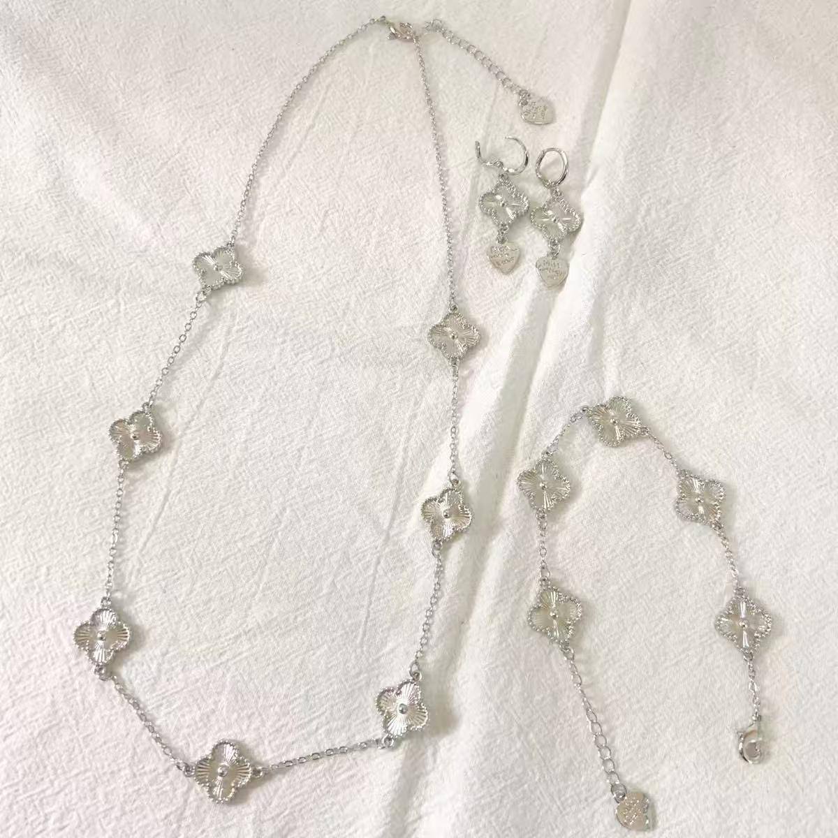 VCA
normal quality
45 dhs🪙

Zain263
♥️♥️♥️