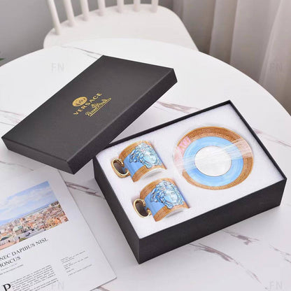 Branded mugs set

130 dhs 
set 4 pc 

with box🎁🎁🎁

Zain205
♥️♥️♥️