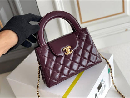 Chanel
100 dhs🇦🇪🇦🇪
with box20cm

Zain26
♥️♥️♥️