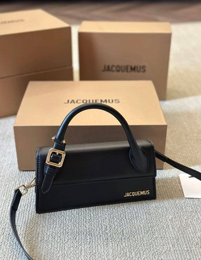 Jacquemus - LV
90 dhs🪙💕

Good quality 

with box
🎁🎁🎁

Zain35
♥️♥️♥️