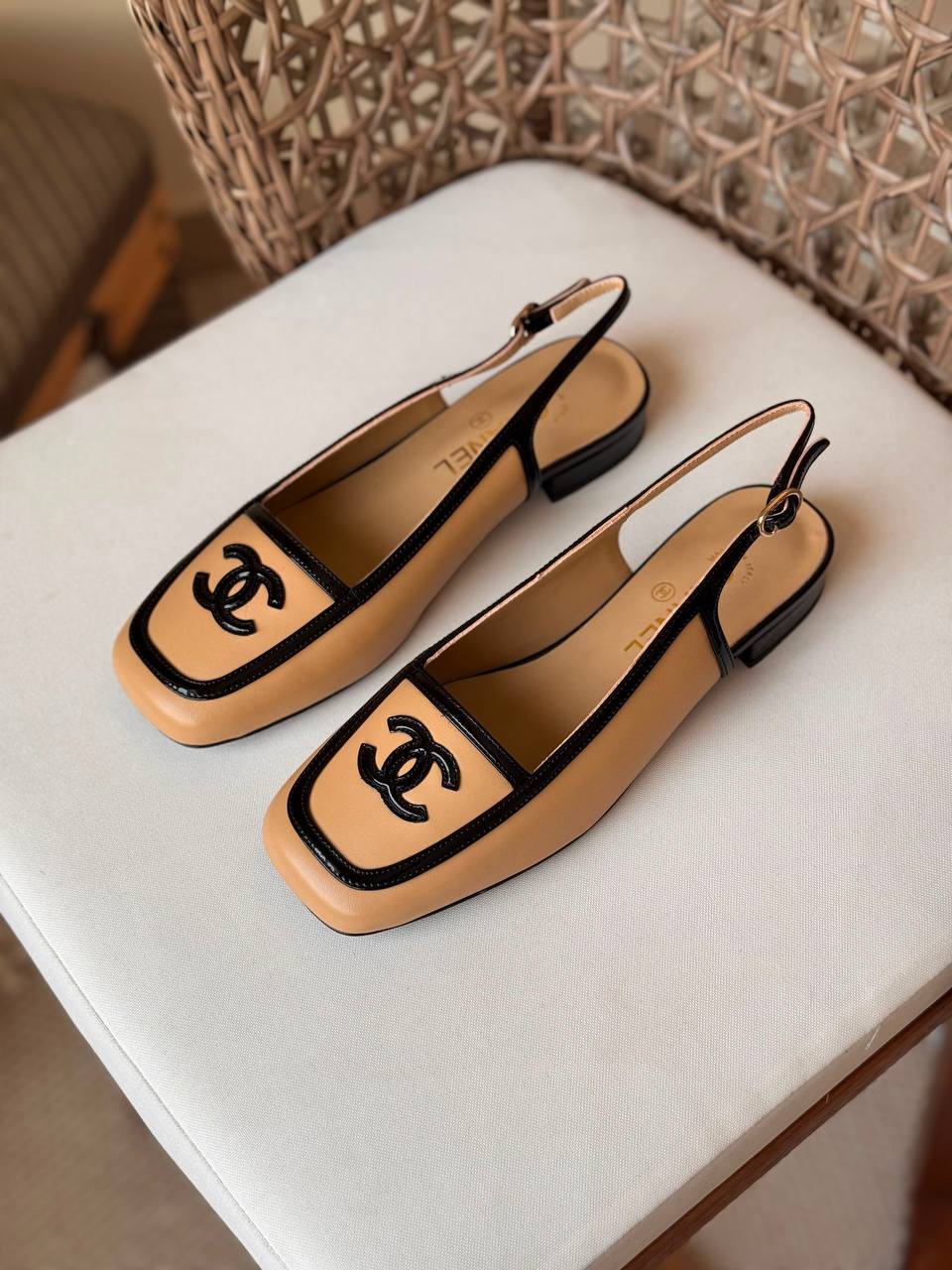 CHANEL
✨ Collection
👠 36–41
💎 Premium Quality
🔥 Super Master
450 dhs🇦🇪🇦🇪

Zain198
♥️♥️♥️