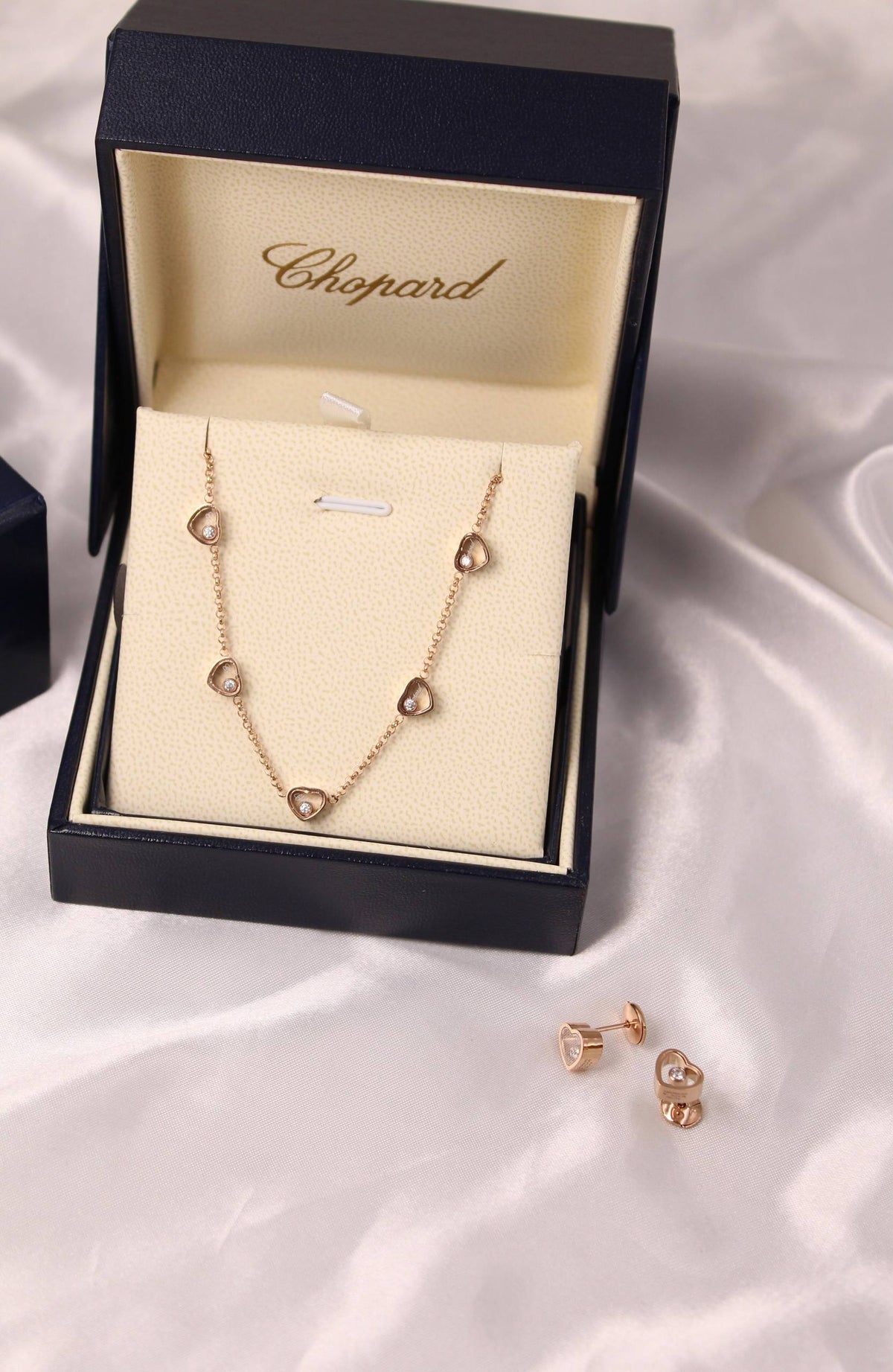 Chopard

 Happy Diamond Choker Necklace & EARINGS

18K gold , white Gold & Chmpn Gold Plated

Super Master Quality 

For Price 👇 WhatsApp✅
0568585901 
0507557372
0552275751 Owner Zain 👌

Zain106
♥️♥️♥️