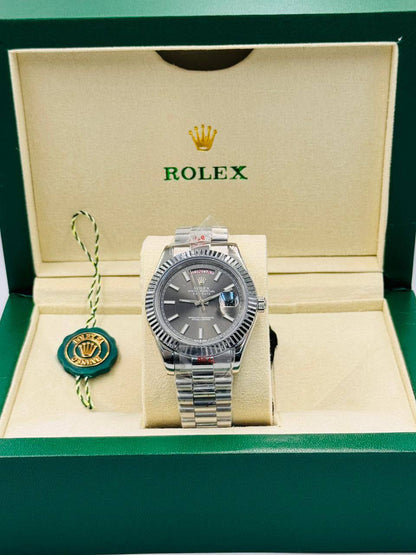 Rolex Men Master quality
*Automatic*
260 dhs💓

Zain08
♥️♥️♥️