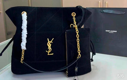 YSL
75 dhs✅
With box

Zain219
♥️♥️♥️