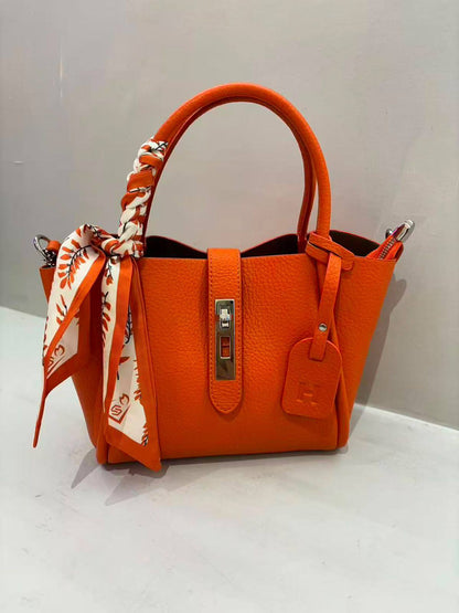 Hermes 

Bag the wholesale 
115 dhs🇦🇪🇦🇪

Size 25cm 
Zain161
♥️♥️♥️