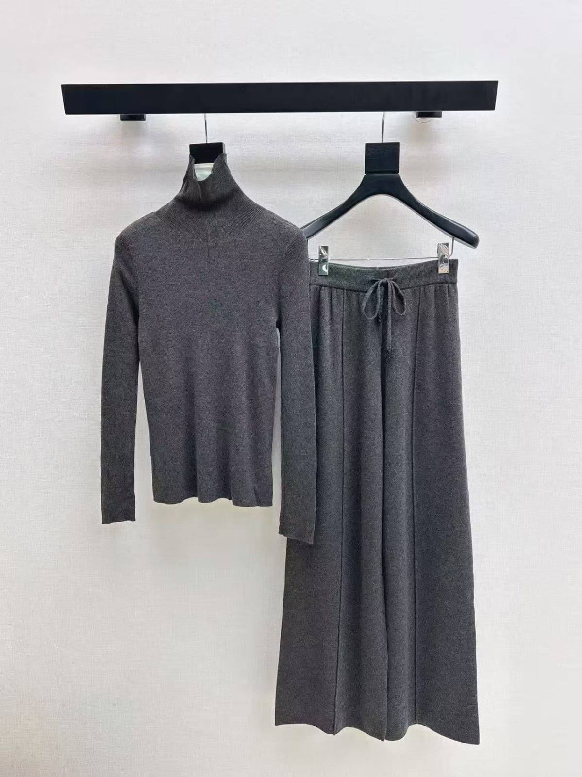 New collections                                                
MAX MARA

Super Master quality

Sizes: S M L

1000 dhs🇦🇪🇦🇪

Zain308
♥️♥️♥️