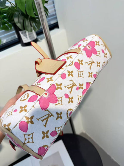 LV
sɪᴢᴇ : 31 cm

70 dhs🪙🌺

Zain31
♥️♥️♥️