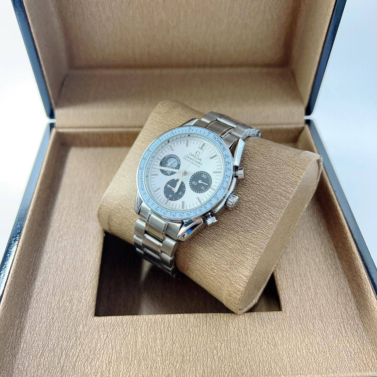 Stop watch
80 dhs🇦🇪🇦🇪

Zain45
♥️♥️♥️