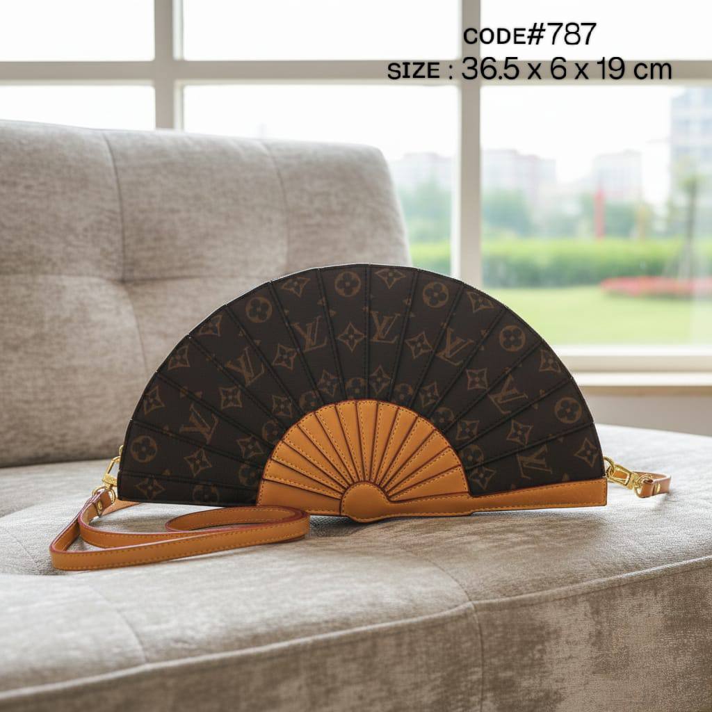 LV
LV- FAN ʜᴀɴᴅ ᴄᴀʀʀʏ ʙᴀɢ
ᴡɪᴛʜ ʟᴏɴɢ ʙᴇʟᴛ sᴛʀᴀᴘ
ɢᴏʟᴅ ʜᴀʀᴅᴡᴀʀᴇ
ɪɴsɪᴅᴇ ɢᴀᴍᴏsᴀ ᴍᴀᴛᴇʀɪᴀʟ
sɪᴢᴇ : 36.5 cm
ᴡɪᴛʜ BOX
🎁🎁🎁

95 dhs❣️

Zain31
♥️♥️♥️