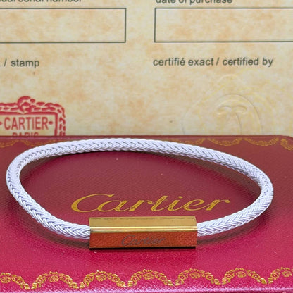 Cartier ❤️‍🔥*
Bracelet 🦋
Stainless Steel 🐦‍🔥
With black boxes 📦 
20 dhs💓
With normal boxes 🗃️ 
And paper bag 🛍️
30 dhs💓

Zain216
♥️♥️♥️