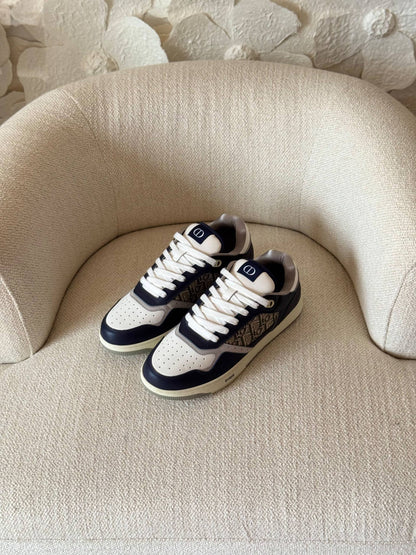 DIOR 
AAA quality
size:40 to 46 

500 dhs🇦🇪🇦🇪

Zain185
♥️♥️♥️