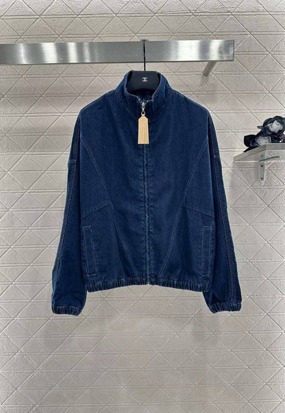 *New collections    
230 dhs🇦🇪🇦🇪
*good  quality  
*Sizes:S M L xl * 
*AVAILABLE NOW*🥰

Zain131
♥️♥️♥️