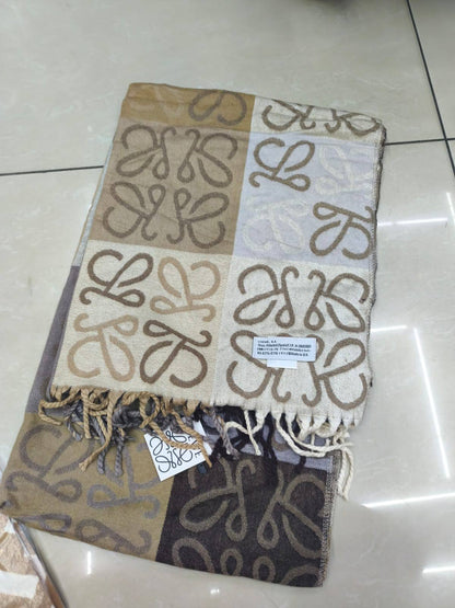 Scarfs

110 dhs🇦🇪🇦🇪
High quality 

Zain04
♥️♥️♥️