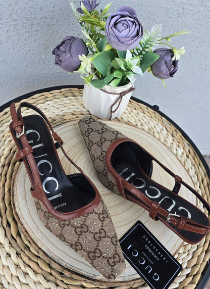 Gucci 

Size 36-41
105 dhs🇦🇪🇦🇪

Zain21
♥️♥️♥️