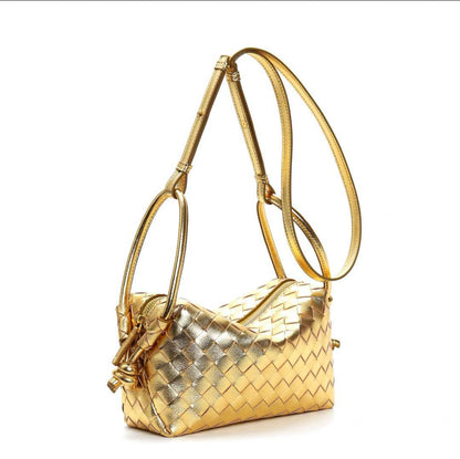 Bottega

95 dhs✅

with box
🎁🎁🎁

Zain42
♥️♥️♥️