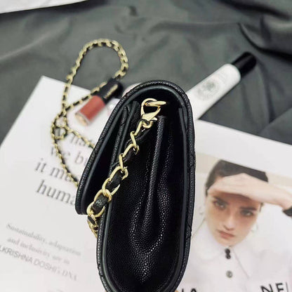 Chanel

with box
🎁🎁🎁

90 dhs❣️

Zain07
♥️♥️♥️