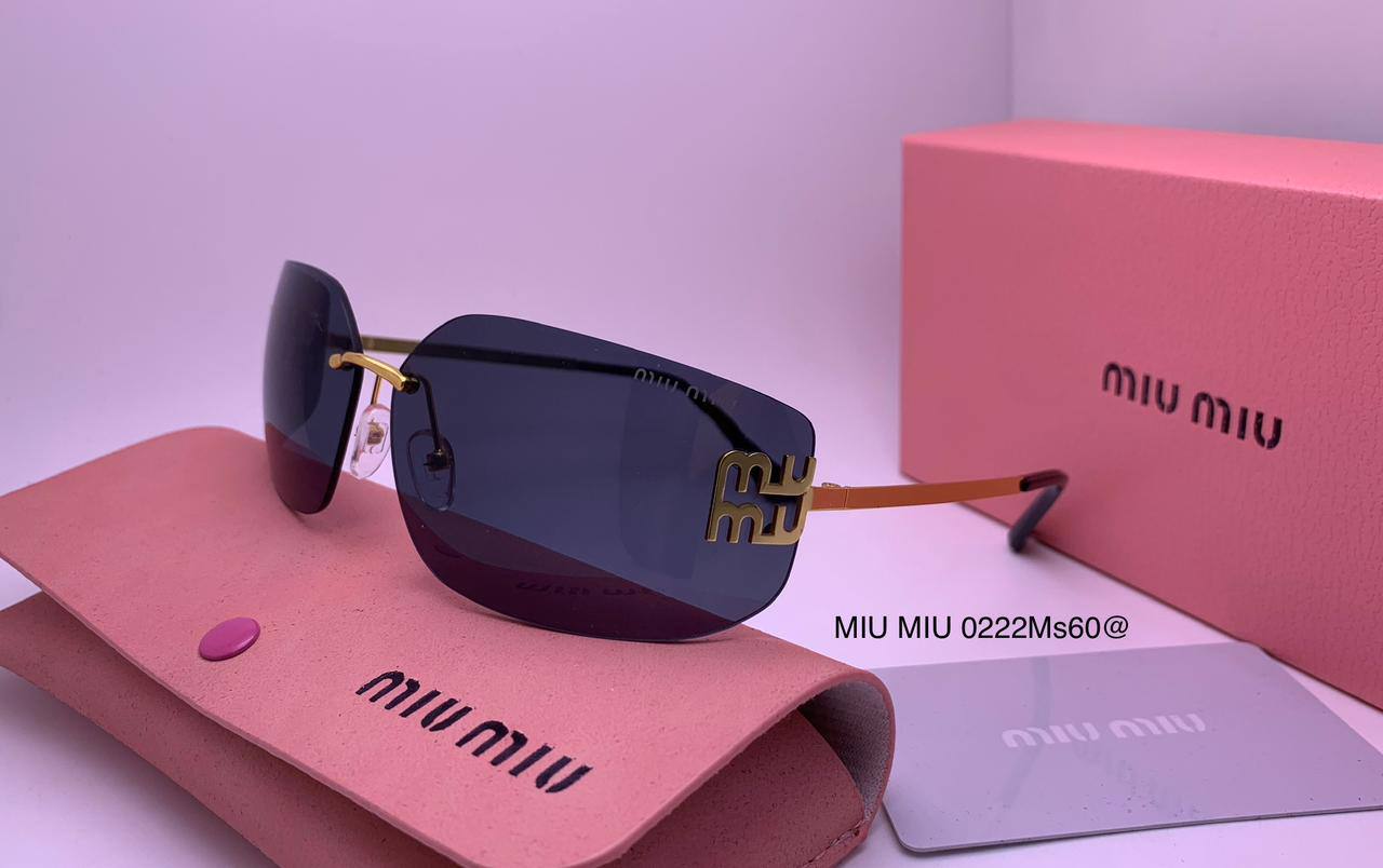 Miu Miu
70 dhs✅

Zain126
♥️♥️♥️