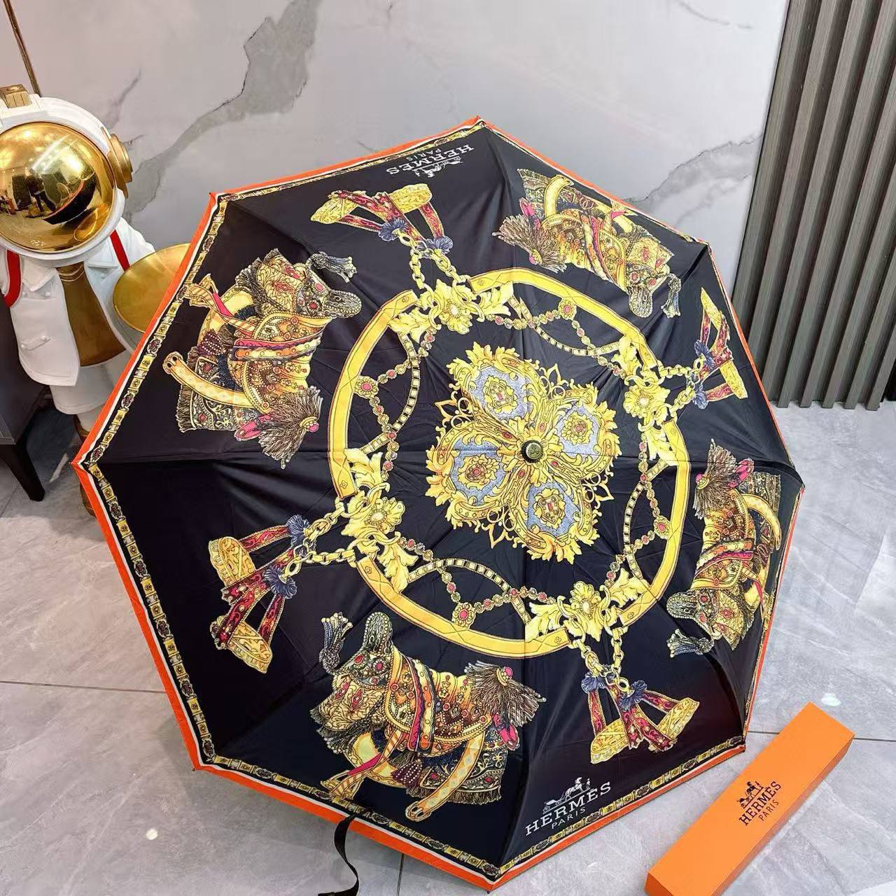 UMBRELLA ☔️*
Master quality 💯
With boxes 🗃️ 
75 dhs💓

Zain216
♥️♥️♥️