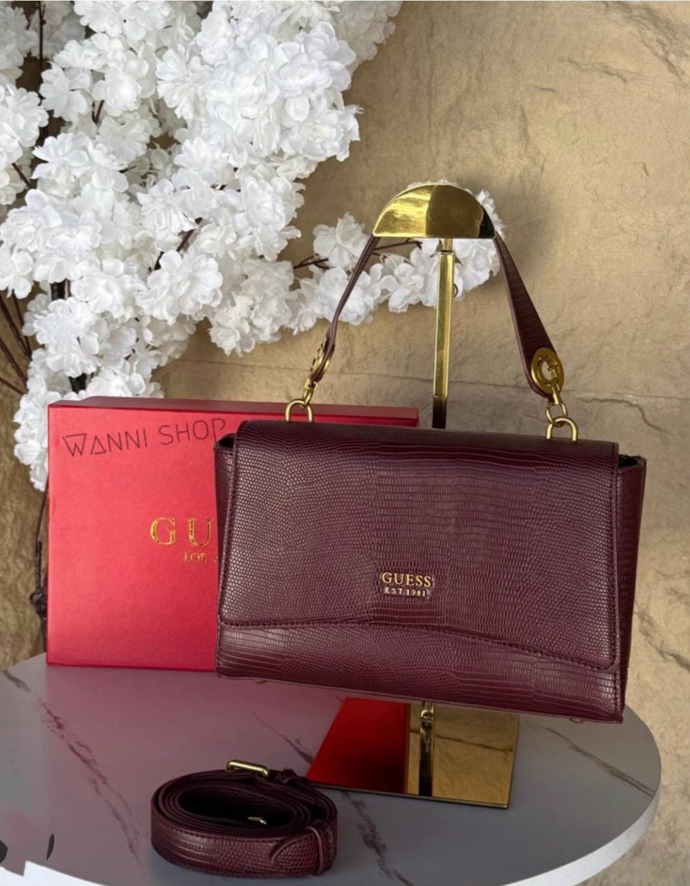 Guess
105 dhs💛
good-quality with box

Zain35
♥️♥️♥️