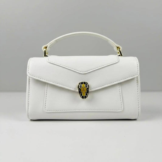 Bvlgari
High quality 
With box 
120 dhs💓

Zain136
♥️♥️♥️