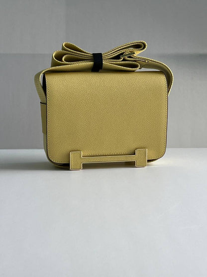 Hermes
Getta 20cm💥Master quality ✅with box📦
360 dhs✅

Zain52
♥️♥️♥️
