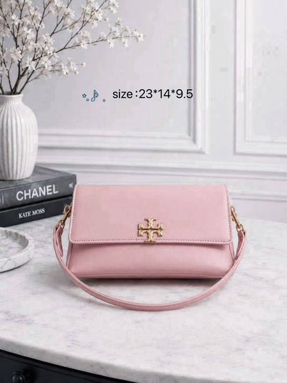 TORY BURCH 

Withbox

105 dhs🇦🇪🇦🇪

Zain38
♥️♥️♥️