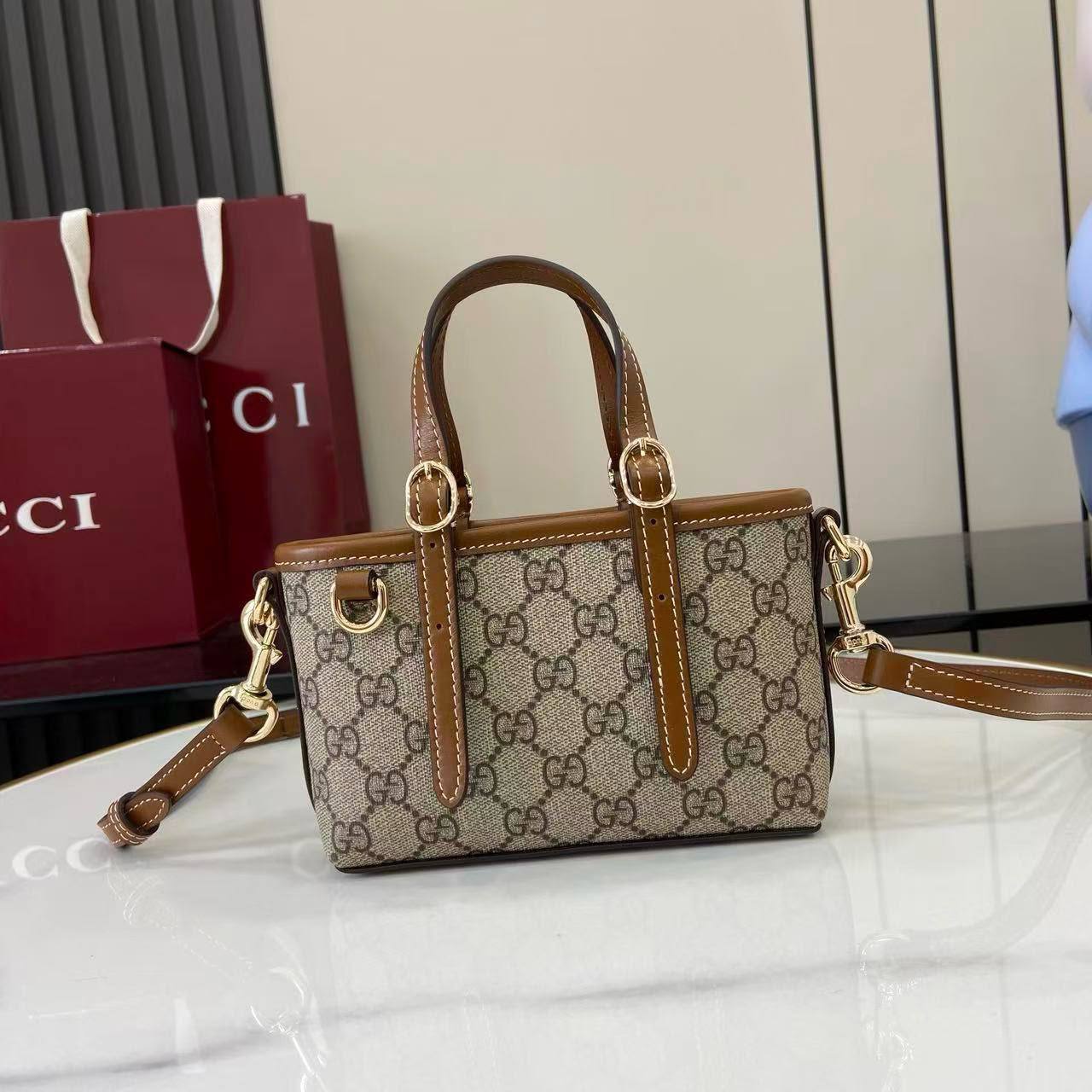 Gucci
Master✅✅
240 dhs🇦🇪🇦🇪

Zain192
♥️♥️♥️