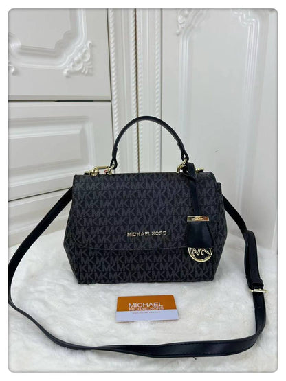 MK
23CM

Withbox 
🎁🎁🎁

110 dhs✅

Zain143
♥️♥️♥️
